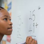 ¿Por qué a tus hijos les cuestan las matemáticas y las ciencias?